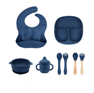Kit de diversification 8 pièces – Vaisselle en silicone pour bébé